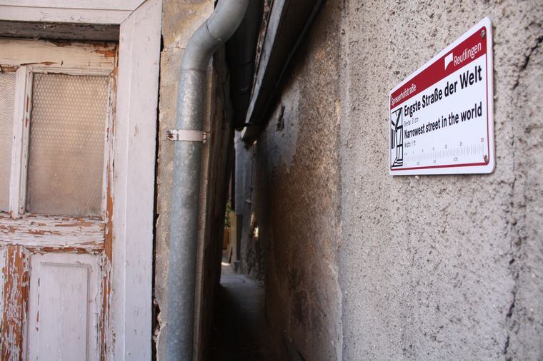 La calle más angosta del mundo.