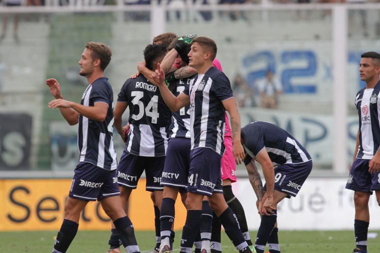 FOTO: Talleres venció a Aldosivi por 2-0 en el estadio Kempes.