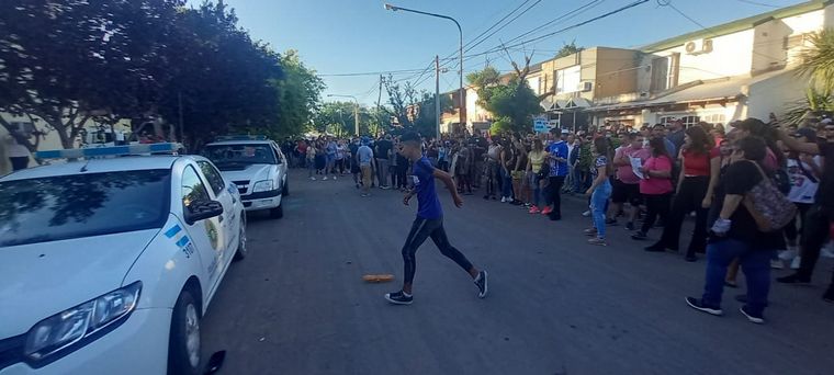 Serios incidentes se produjeron en la comisaría sexta de la ciudad de Santa Rosa. 