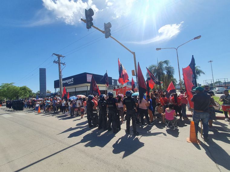 Protesta de organizaciones piqueteras en Córdoba