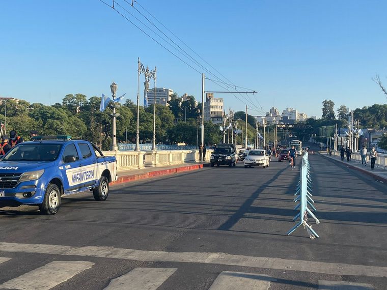 Operativo policial en puentes