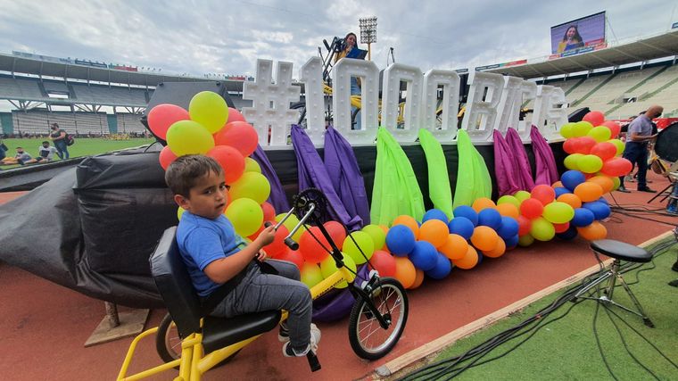 FOTO: Fundación Jean Maggi entrega 1000 bicicletas adaptadas