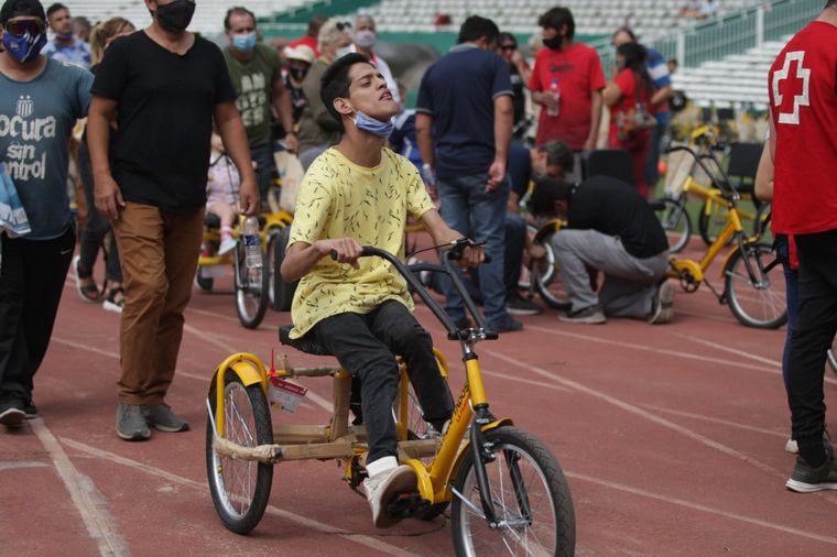 Fundación Jean Maggi entrega 1000 bicicletas adaptadas