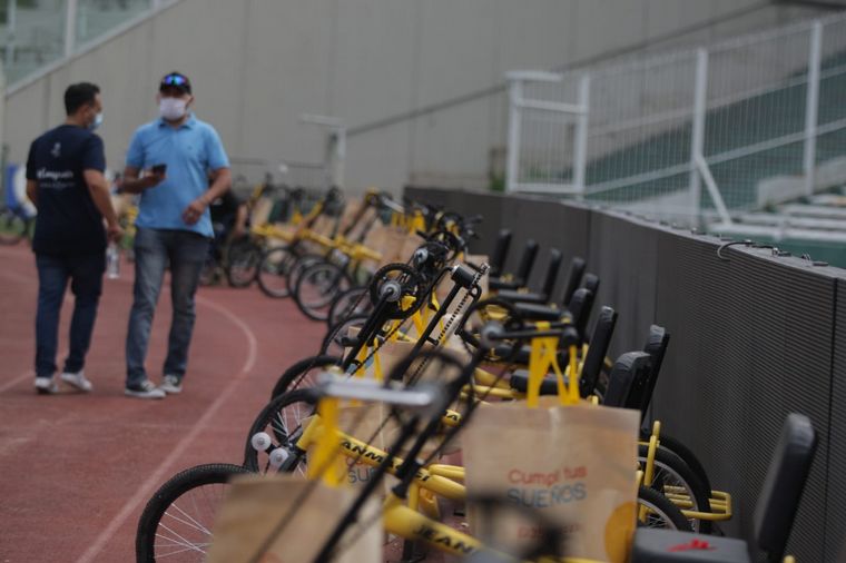 Fundación Jean Maggi entrega 1000 bicicletas adaptadas