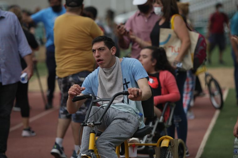 Fundación Jean Maggi entrega 1000 bicicletas adaptadas
