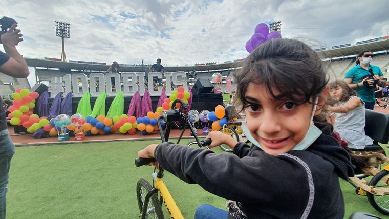 Fundación Jean Maggi entrega 1000 bicicletas adaptadas