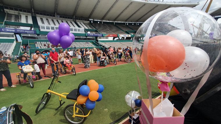 Fundación Jean Maggi entrega 1000 bicicletas adaptadas