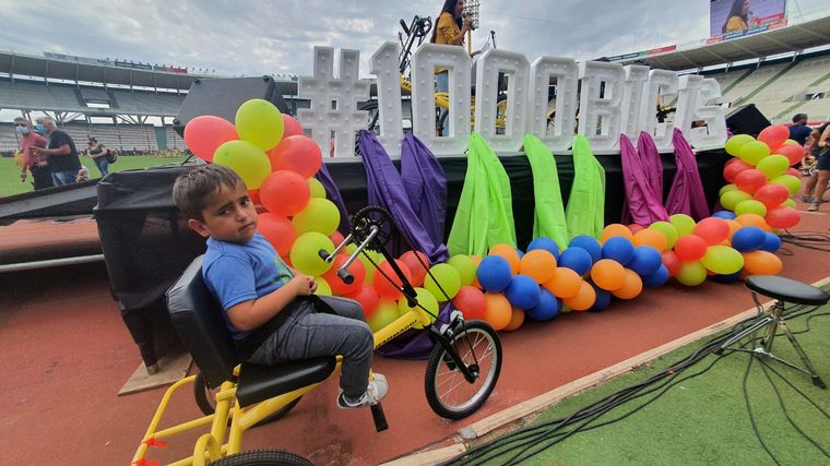 Fundación Jean Maggi entrega 1000 bicicletas adaptadas