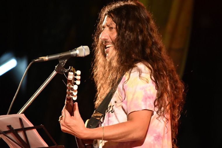 Facundo Toro presentó su villancico navideño: 