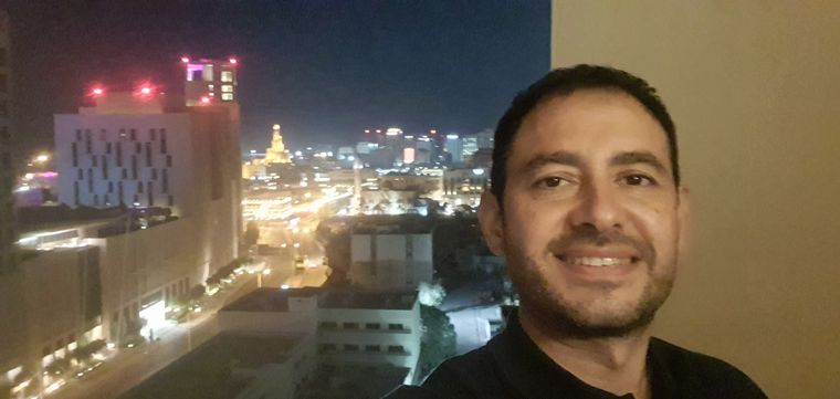 Raúl Monti, desde Qatar en su viaje previo al Mundial.