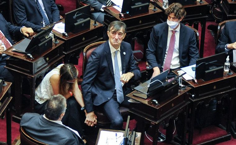 FOTO: Esteban Bullrich renunció al Senado a causa de su enfermedad