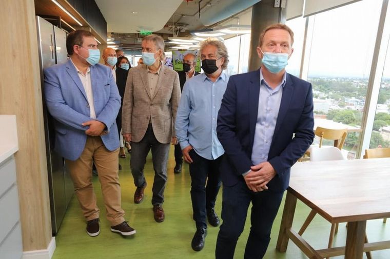 El acto de inauguración de las nuevas oficinas de Globant en la capital cordobesa. 