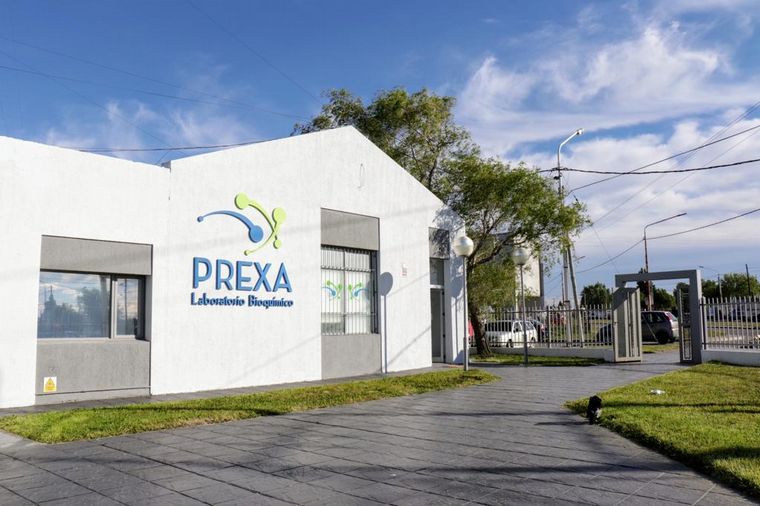 Prexa laboratorio ofrece servicio de análisis en lengua de señas