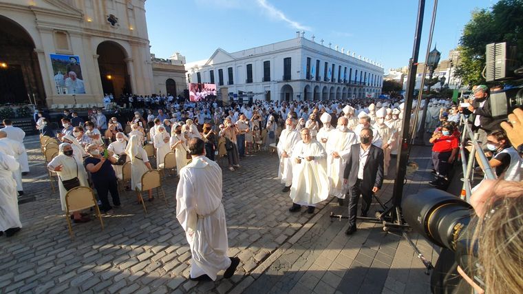 Ángel Rossi asume como arzobispo de Córdoba.