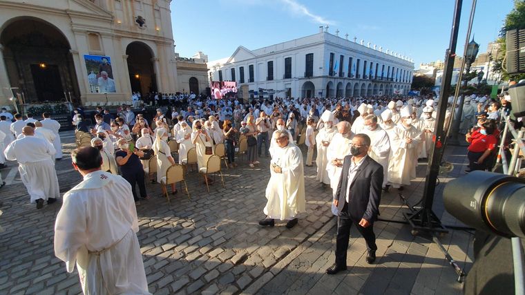 Ángel Rossi asume como arzobispo de Córdoba.