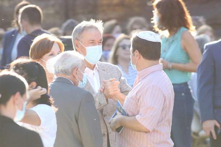 Schiaretti y Vigo asistieron a la ordenación.