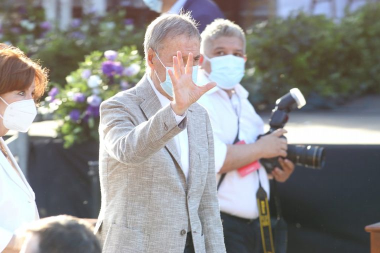 Schiaretti y Vigo asistieron a la ordenación.