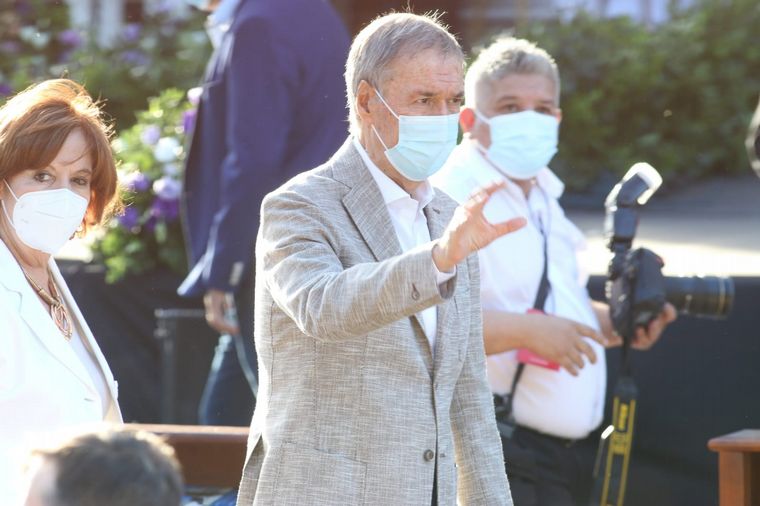 Schiaretti y Vigo asistieron a la ordenación.