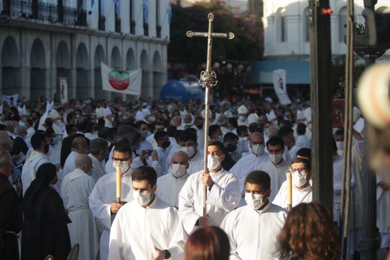Ángel Rossi asume como arzobispo de Córdoba.