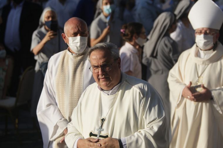 Ángel Rossi asume como arzobispo de Córdoba.