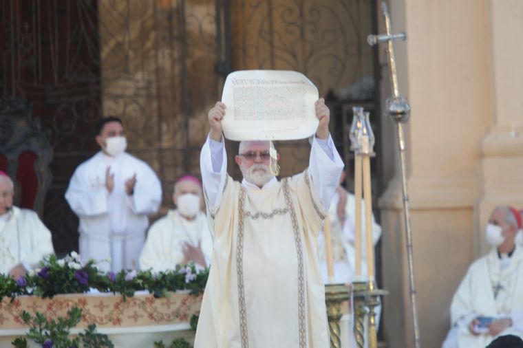 Ángel Rossi asume como arzobispo de Córdoba.