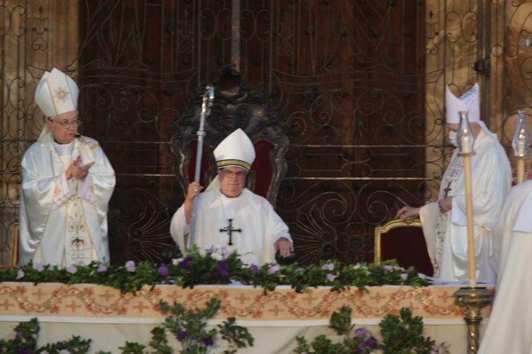 Ángel Rossi asume como arzobispo de Córdoba.