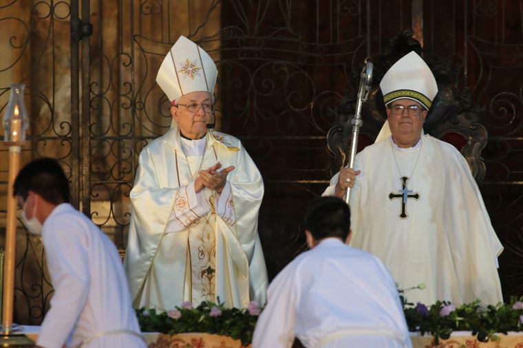 Ángel Rossi asume como arzobispo de Córdoba.