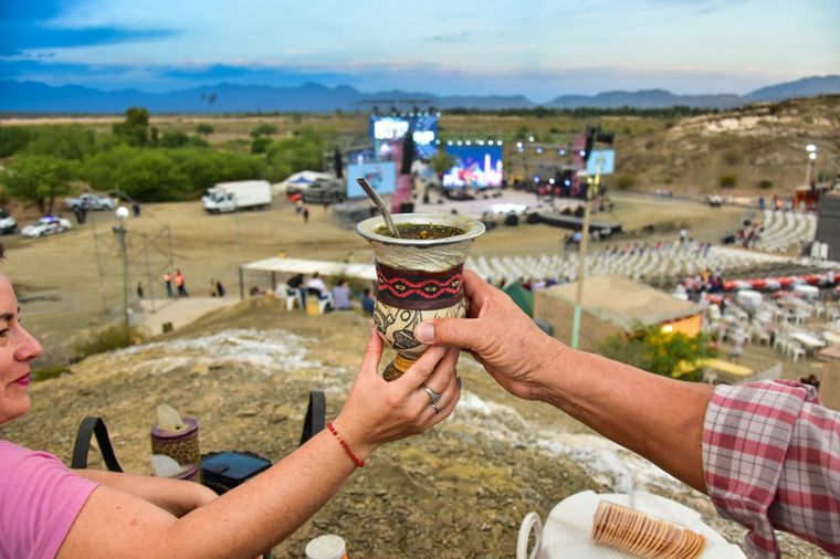 Así se vivió la previa de la Fiesta Nacional de La Tradición.