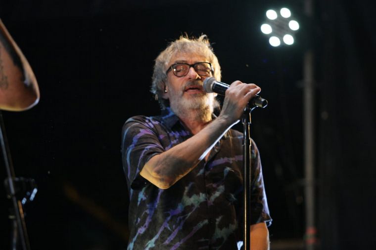 Los Auténticos Decadentes inauguraron la temporada en Carlos Paz