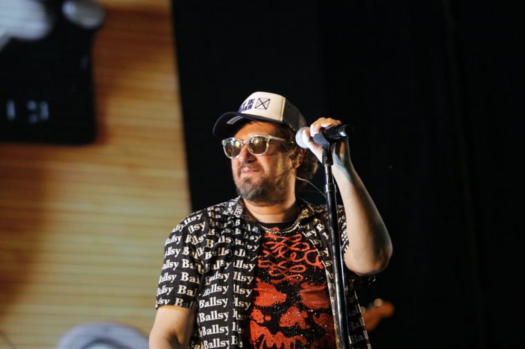 Los Auténticos Decadentes inauguraron la temporada en Carlos Paz