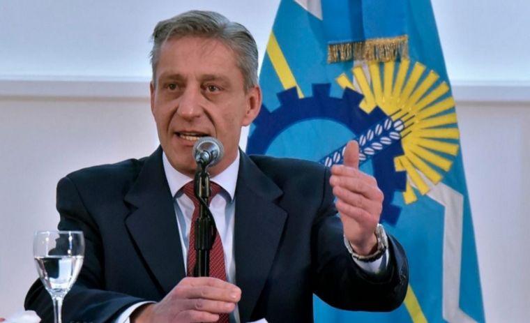 Arcioni dio marcha atrás con la ley tras la polémica.