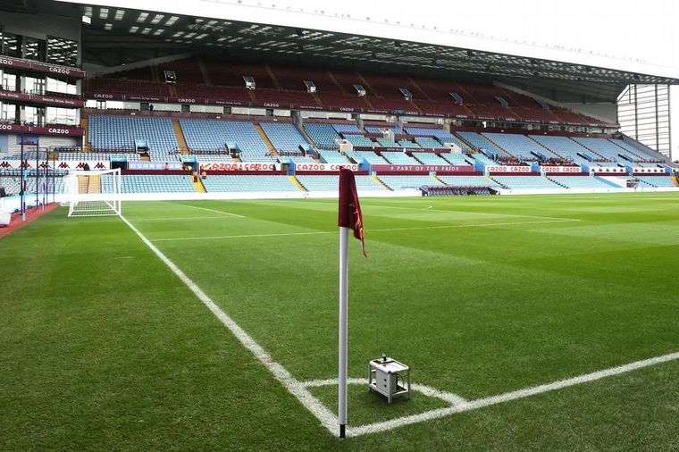 El incremento de contagios en distintos equipos pone en jaque a la Premier League.