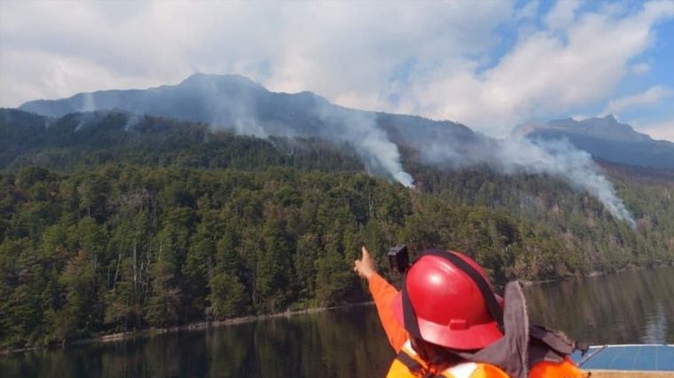 Los incendios no dan tregua y la Patagonia continúa en alerta. 
