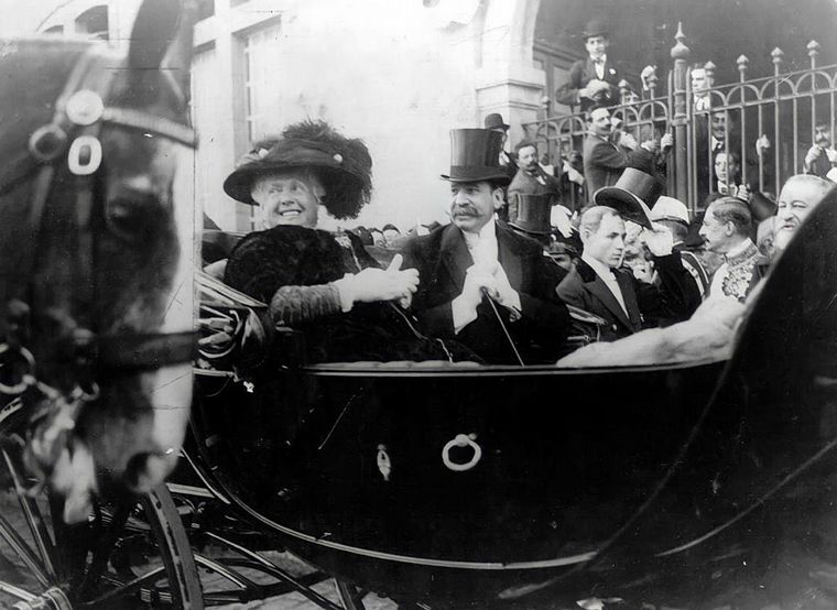 La Infanta Isabel de Borbón y el presidente de Argentina Figueroa Alcorta