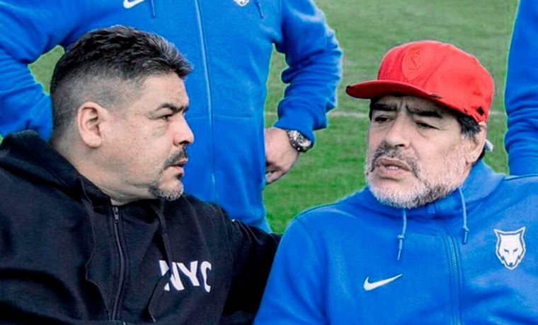 Hugo y Diego Maradona.