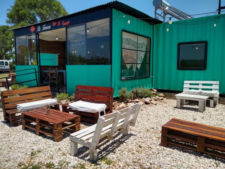 La Tomasa, un bar de campo con una vista única a las Sierras Chicas.