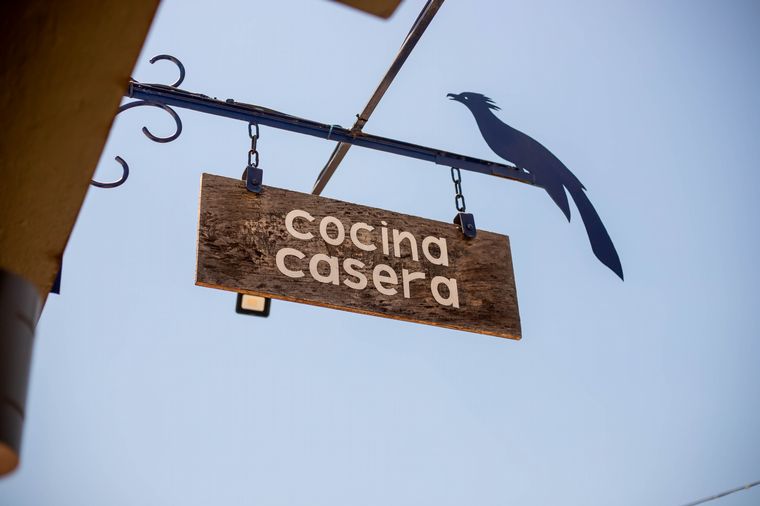 La gastronomía de La Urraca se puede definir como cocina casera elaborada.