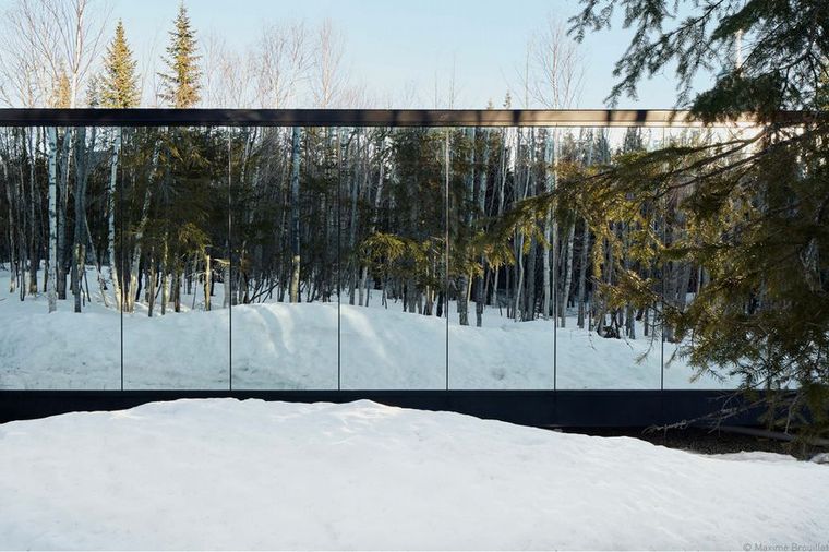 FOTO: La casa que desaparece en el bosque canadiense.