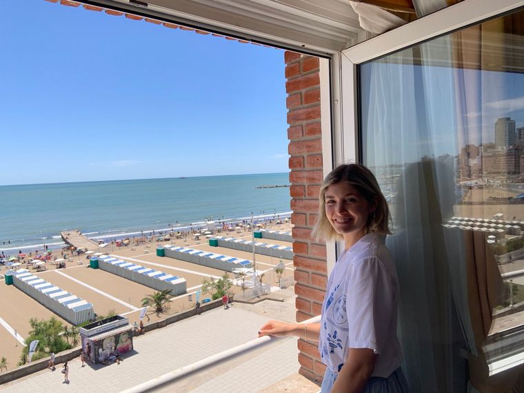 FOTO: Mica Rodríguez visitó el NH Hotel Provincial, en Mar del Plata