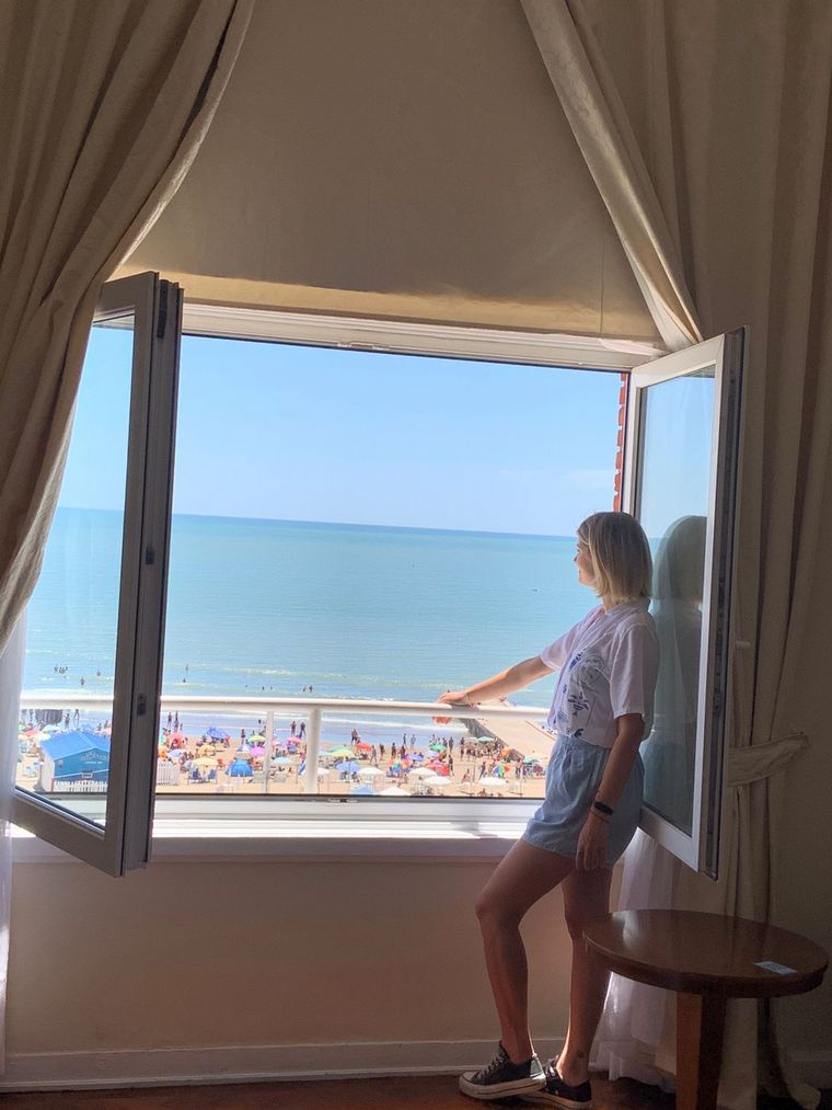Mica Rodríguez visitó el NH Hotel Provincial, en Mar del Plata