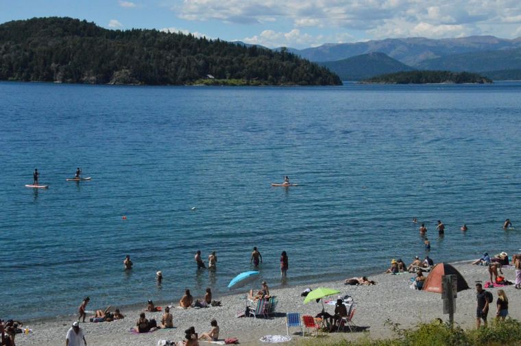 Playa Bonita, el imperdible en un día de calor en Bariloche
