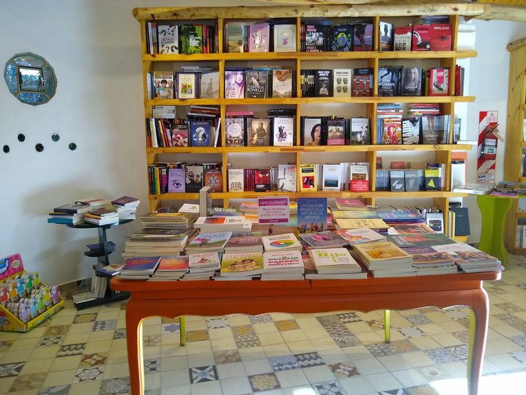 FOTO: Siempre es hoy, la librería mágica de San Marcos Sierras.