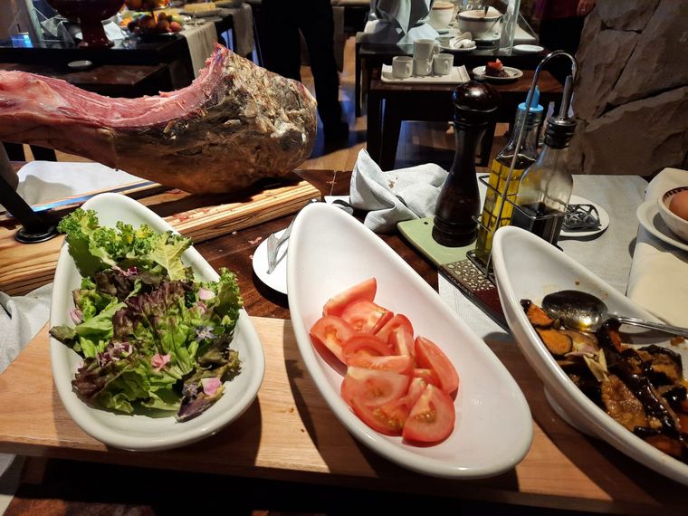 Desayuno en Cacique Inacayal- Lake & Spa Hotel