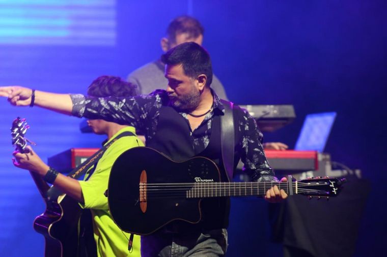 Jesús María vivió su tercera noche de color y coraje.