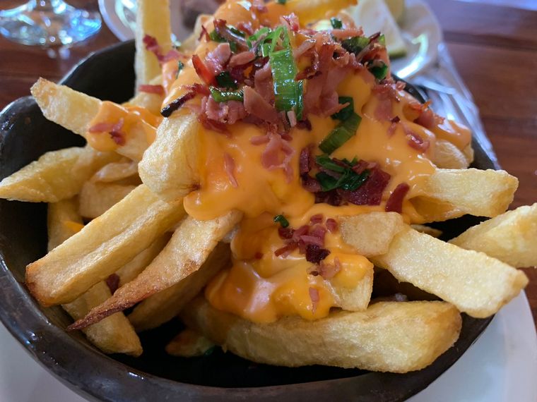 Sabores Serranos Doña Chicha, en San Clemente, ofrece un amplio menú para turistas.