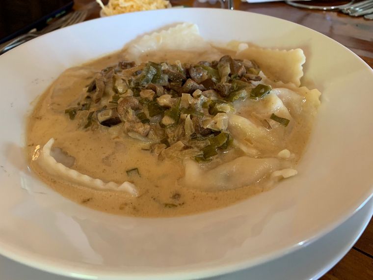 Sabores Serranos Doña Chicha, en San Clemente, ofrece un amplio menú para turistas.