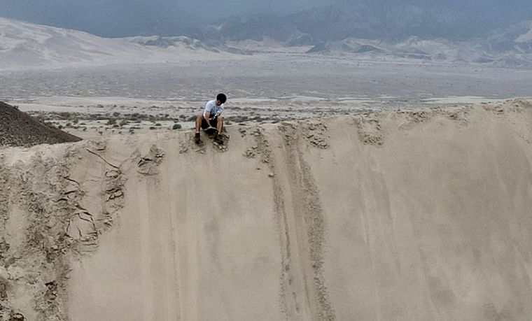 FOTO: Sandboard en las dunas de Catamarca.