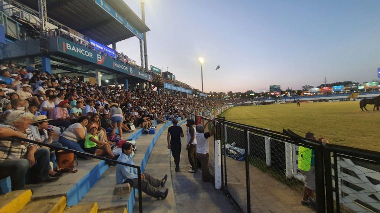 La quinta noche del Festival Nacional de Doma y Folclore de Jesús María. 