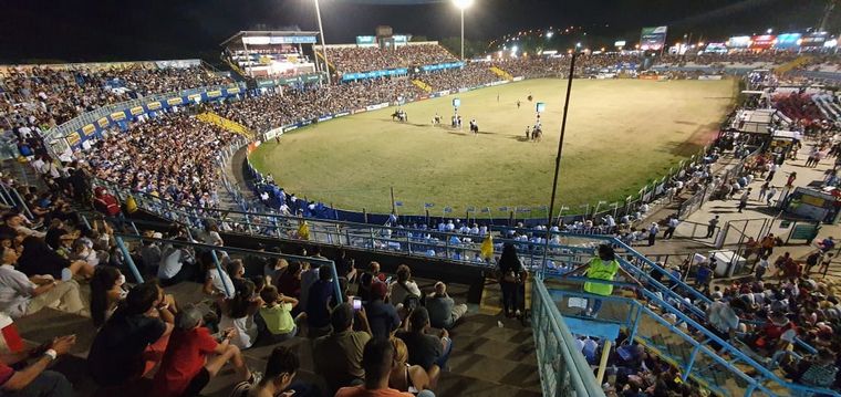 La quinta noche del Festival Nacional de Doma y Folclore de Jesús María. 