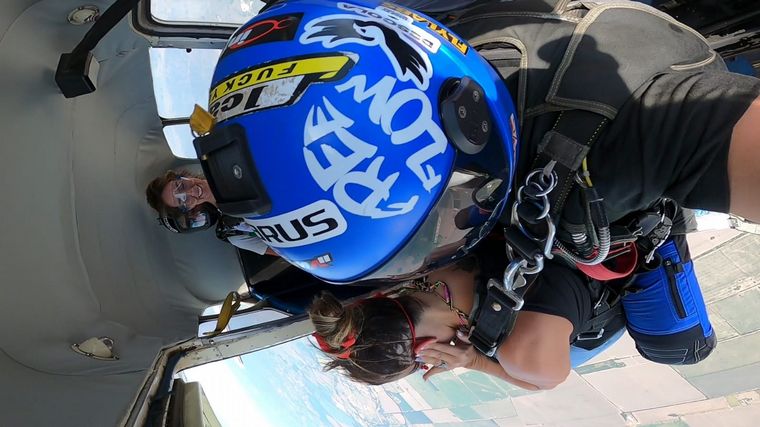 Euge Iérmoli se arrojó en paracaídas desde 3 mil metros de altura.